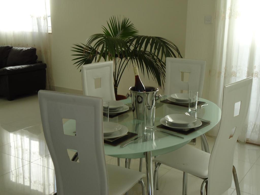 Shamrock Flats Apartment Mellieha Room photo