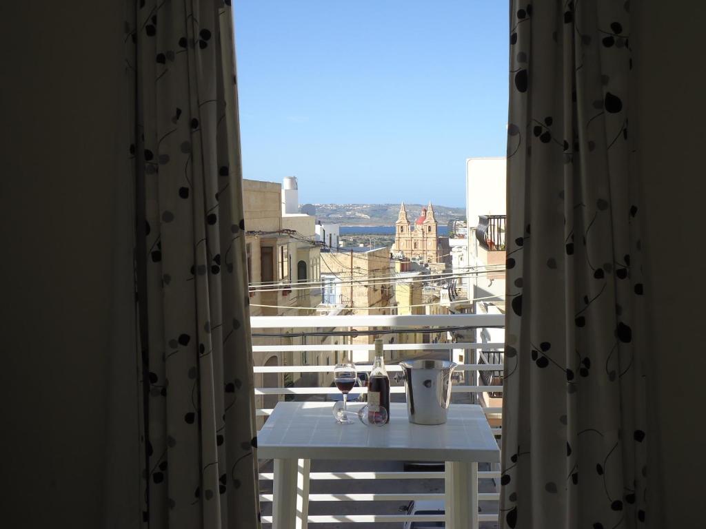 Shamrock Flats Apartment Mellieha Room photo